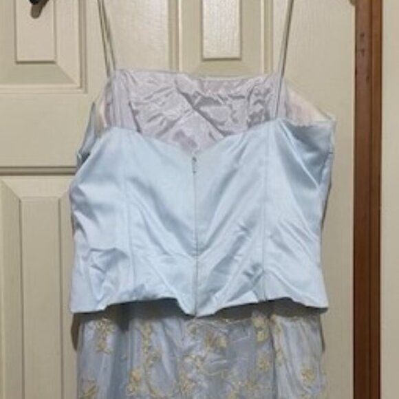 Arianna-Rachel Kaye gown - Picture 5 of 7